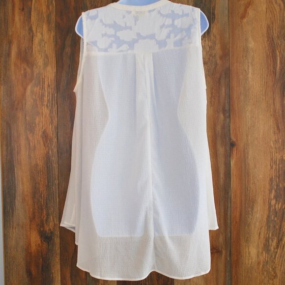 umgee Sleeveless Blouse White Flowy Size Small - Picture 3 of 4